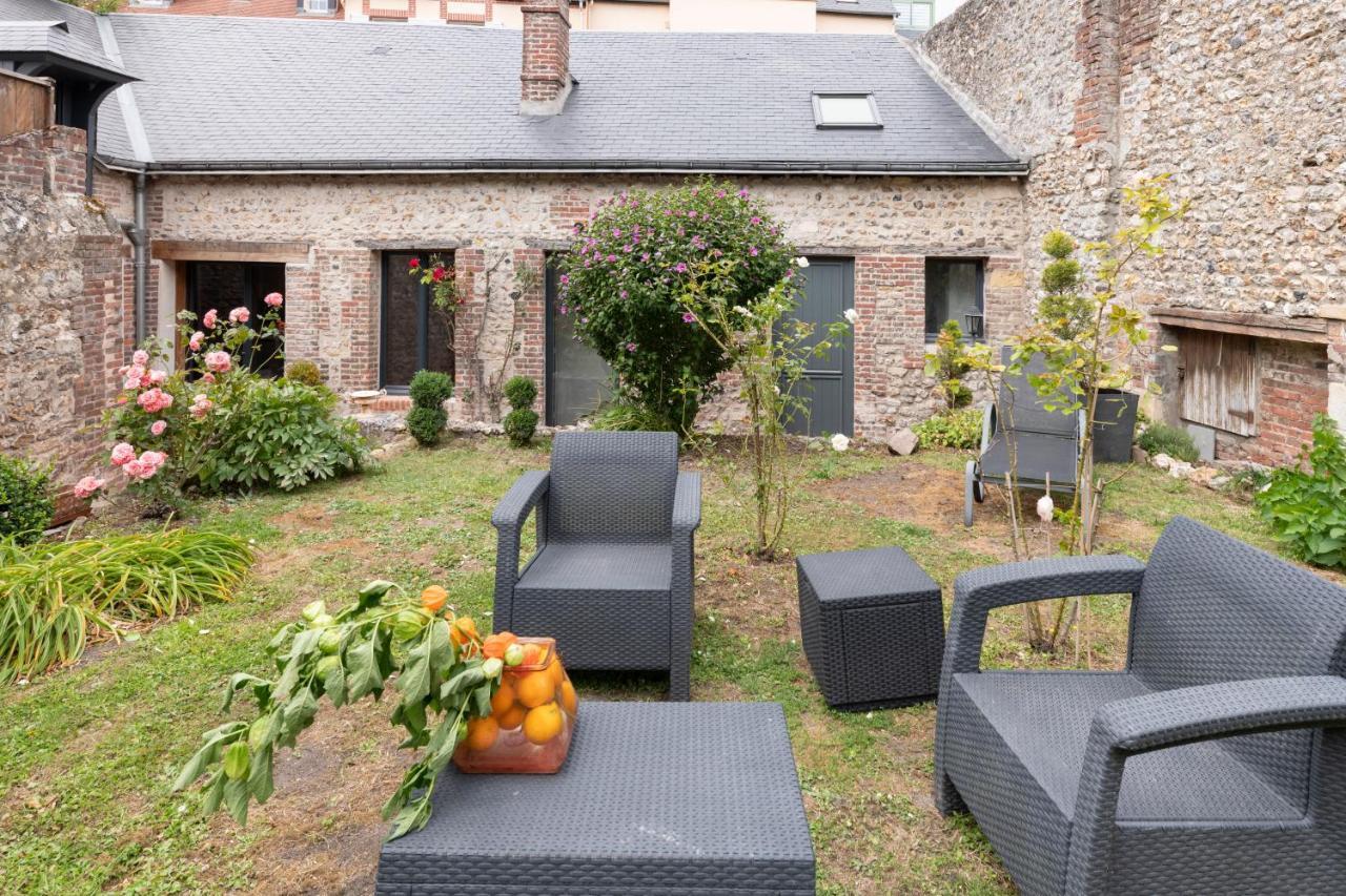 Cap Sur Honfleur Bed & Breakfast Екстериор снимка
